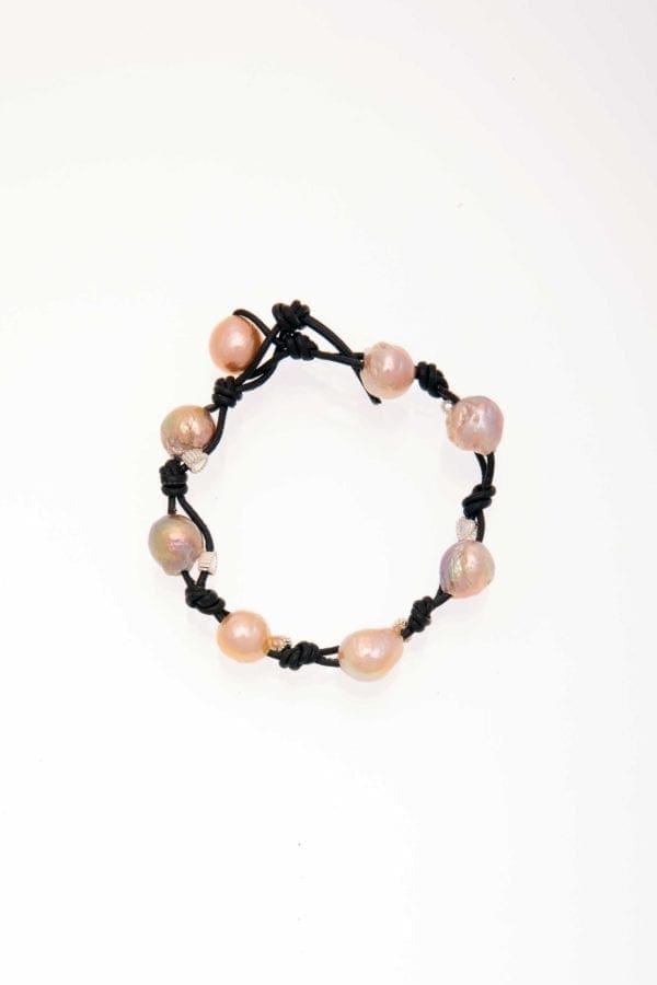 Wrinkled Edison Pearl with Silver Heart Beads Bracelet